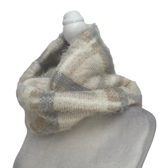 Anthropologie Ampato Twisted Infinity Cowl Scarf NWT in Cream Grey Caramel - Picture 9 of 10